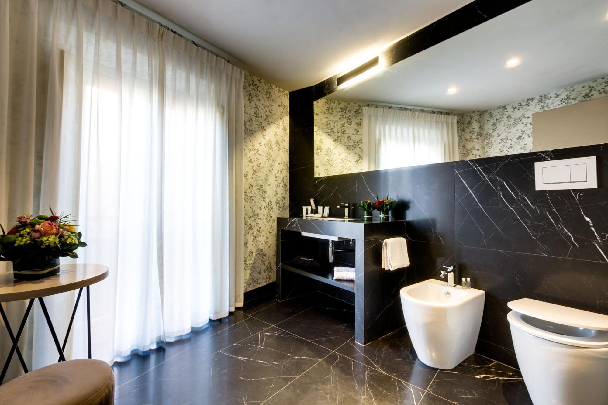 Piazza Farnese Luxury 2*